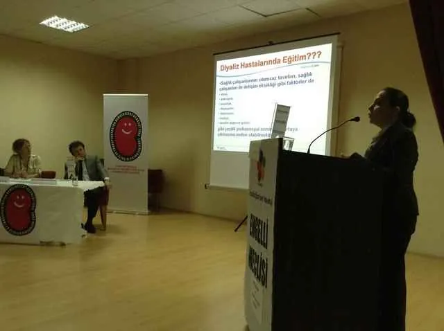 Diyaliz Hemşireliği Eğitimi-İzmir